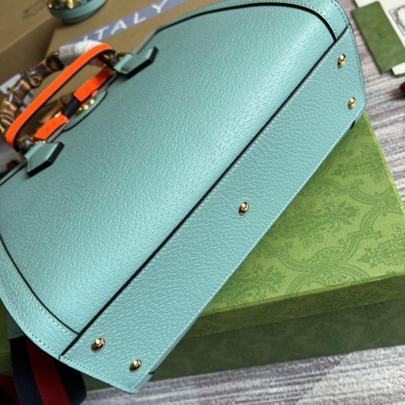 Gvc*1 tote bags